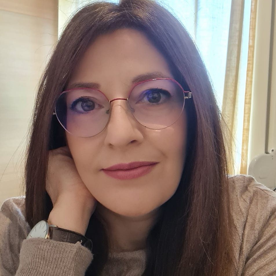 Dr. Eleni Staraki